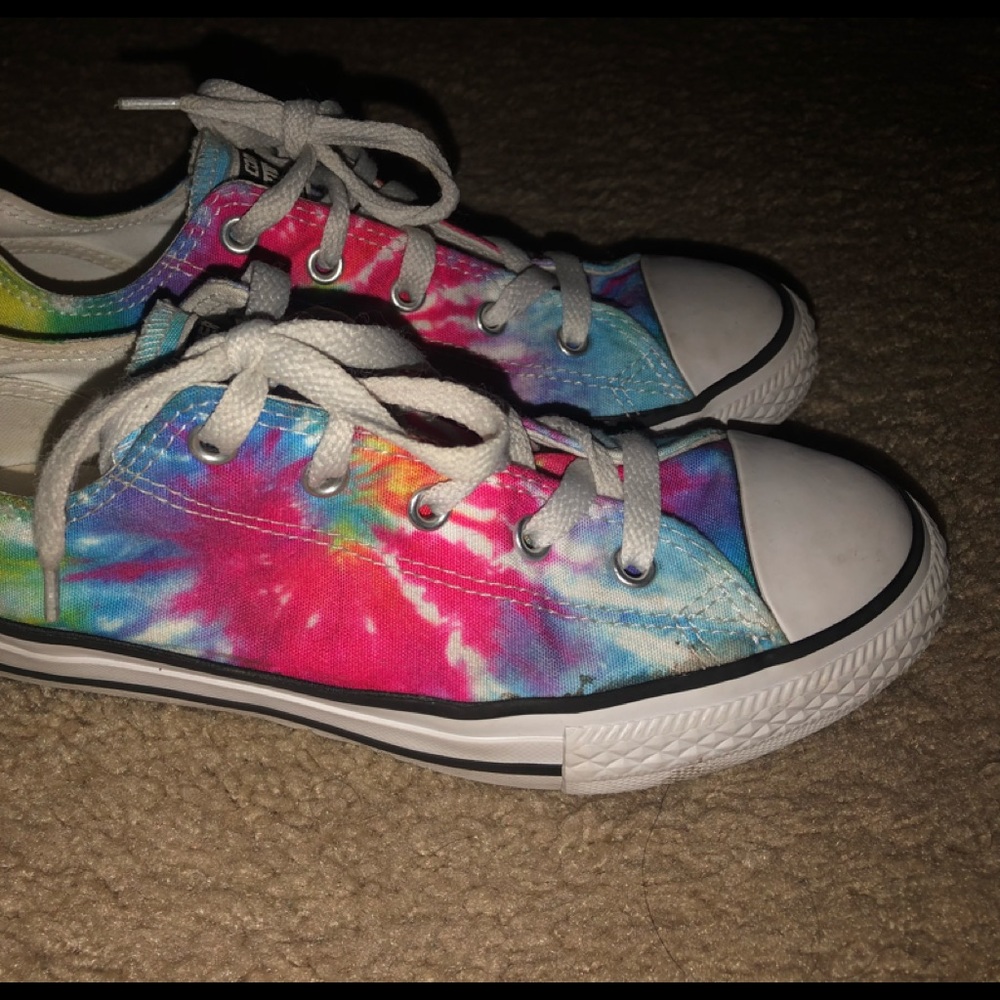 Girls converse shoes
